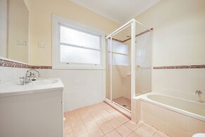 Whispering Pines Cottages