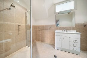 Whispering Pines Cottages