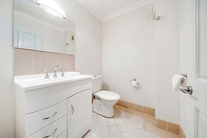 Whispering Pines Cottages