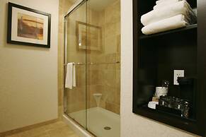 Hampton Inn & Suites by Hilton Red Deer