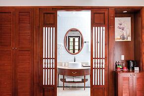 Sunny Beach Resort and Spa