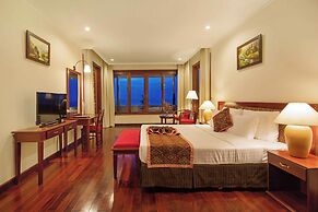 Sunny Beach Resort and Spa