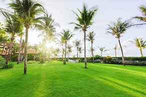 Sunny Beach Resort and Spa