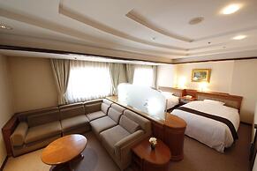 Hotel Hiroshima Garden Palace