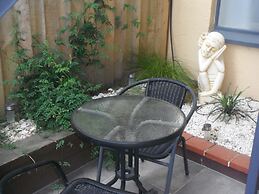 Avalon Court Accommodation