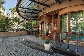 Garden Ring Hotel
