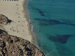 Pietra e Mare - Mykonos Moments