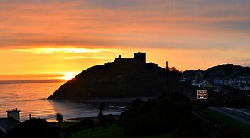 Lion Hotel and Studio Apartments