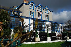 Lion Hotel and Studio Apartments