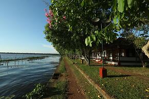Coconut Lagoon - Cgh Earth