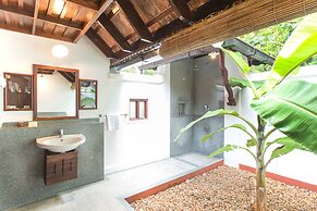 Coconut Lagoon - Cgh Earth