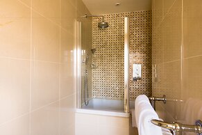 Greywalls Hotel and Chez Roux