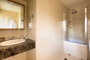 Greywalls Hotel and Chez Roux