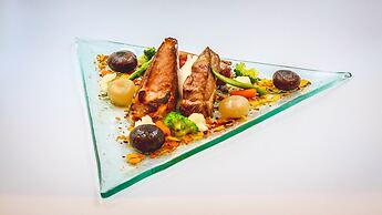 Hotel El Cortijo De Zahara by Q Hotels