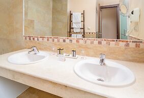 Hotel El Cortijo De Zahara by Q Hotels