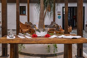 Hotel El Cortijo De Zahara by Q Hotels