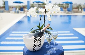 Club Azzurro Hotel & Resort