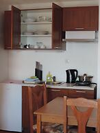 Gondola Apartments & Suites