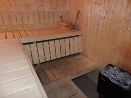 Gondola Apartments & Suites