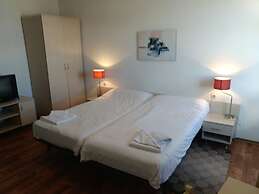 Gondola Apartments & Suites