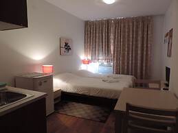 Gondola Apartments & Suites