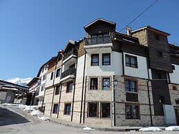 Gondola Apartments & Suites