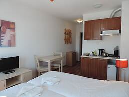 Gondola Apartments & Suites