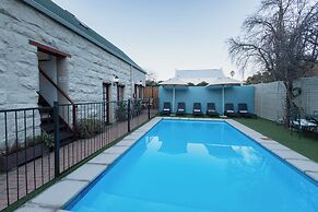 88 Baron van Reede Guesthouse