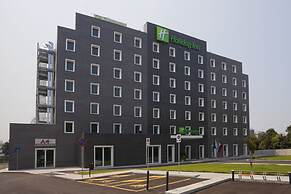Holiday Inn Milan Nord Zara by IHG
