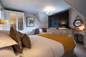 Stonehouse Court Hotel