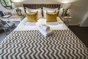 Stonehouse Court Hotel