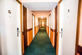 Tahiti Airport Motel