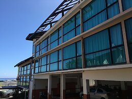 Tahiti Airport Motel