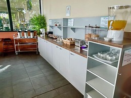 Tahiti Airport Motel