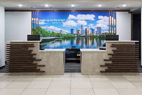 La Quinta Inn & Suites by Wyndham Austin NW/Lakeline Mall