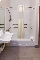 La Quinta Inn & Suites by Wyndham Austin NW/Lakeline Mall