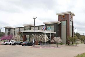 La Quinta Inn & Suites by Wyndham Austin NW/Lakeline Mall