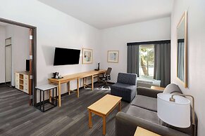 La Quinta Inn & Suites by Wyndham Austin NW/Lakeline Mall