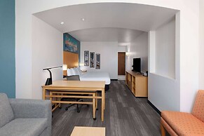 La Quinta Inn & Suites by Wyndham Austin NW/Lakeline Mall