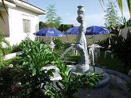 Acacia Lodge, North Legon