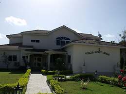 Acacia Lodge, North Legon