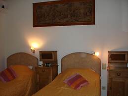 Elckerlyck Inn Hotel