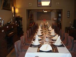Elckerlyck Inn Hotel