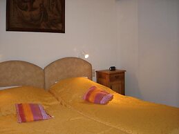 Elckerlyck Inn Hotel