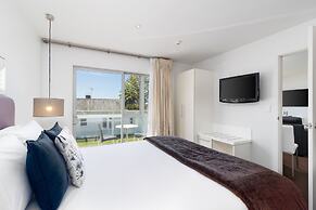 Century Park Motor Lodge