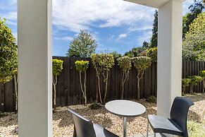 Century Park Motor Lodge