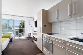 Century Park Motor Lodge