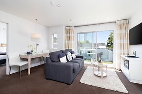 Century Park Motor Lodge