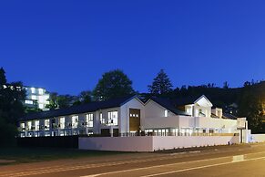 Century Park Motor Lodge