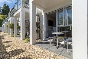 Century Park Motor Lodge